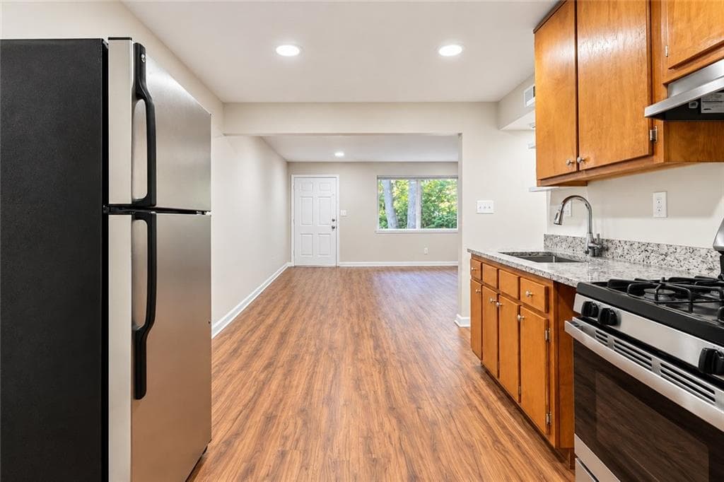 2 bedroom, 1 bathroom, 800 sq ft apartment for rent at 3203 E Point Street 5, Atlanta, GA 30344 for $1,195 a month — photo 6