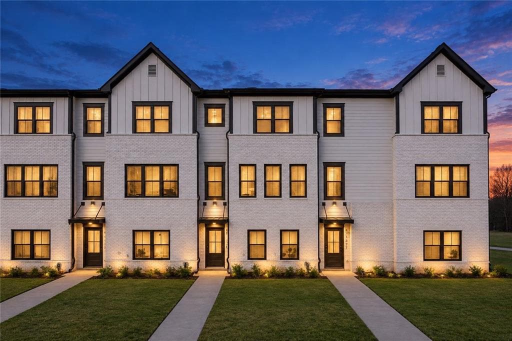3 bedroom, 4 bathroom, 2,550 sq ft townhouse for rent at 1375 Walking Way, Atlanta, GA 30316 for $3,150 a month — photo 1 of 47