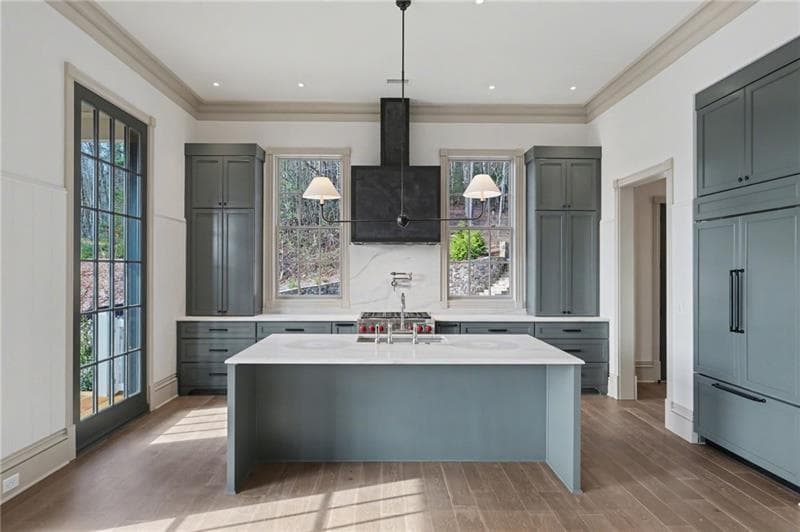 4 bedroom, 5 bathroom, 3,333 sq ft single family residence for sale at 90 Cove View Lane, Clarkesville, GA 30523 — photo 8