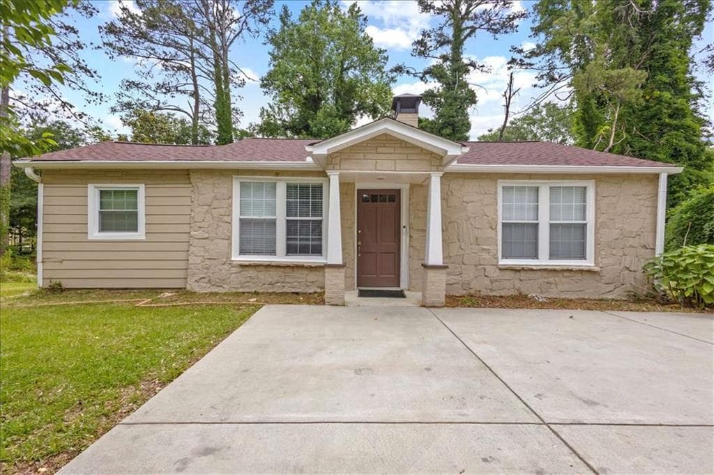 3 bedroom, 2 bathroom, 1,302 sq ft single family residence for sale at 4348 Midway Road, Douglasville, GA 30134