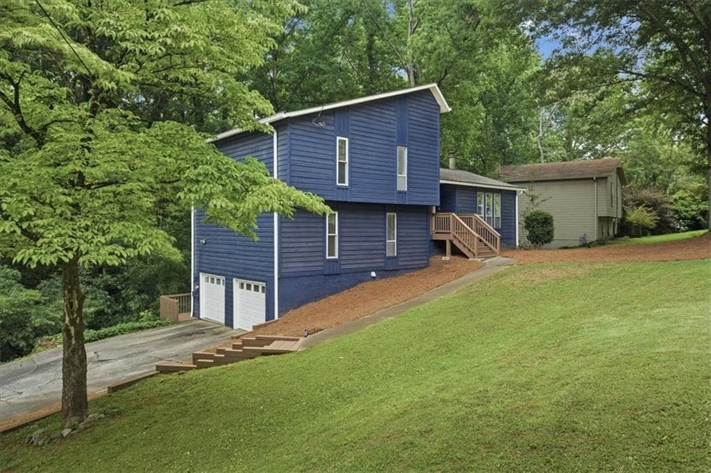 4 bedroom, 3 bathroom, 1,880 sq ft single family residence for sale at 5005 Green Forest Parkway, Smyrna, GA 30082 — photo 8