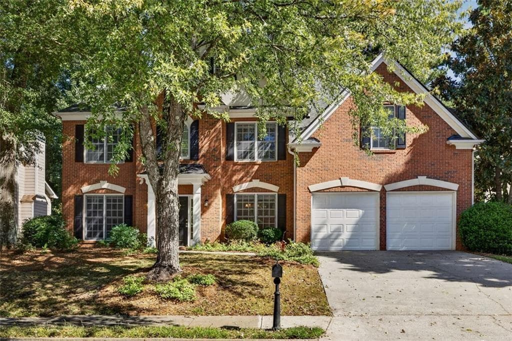 4 bedroom, 4 bathroom, 3,068 sq ft single family residence for sale at 4935 Tidewater Way, Alpharetta, GA 30005 — photo 2