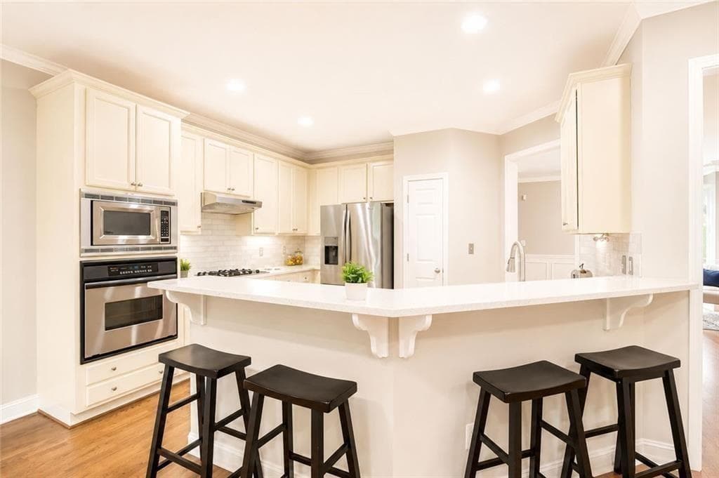 4 bedroom, 4 bathroom, 2,929 sq ft townhouse for sale at 7255 Village Creek Trace, Atlanta, GA 30328 — photo 7