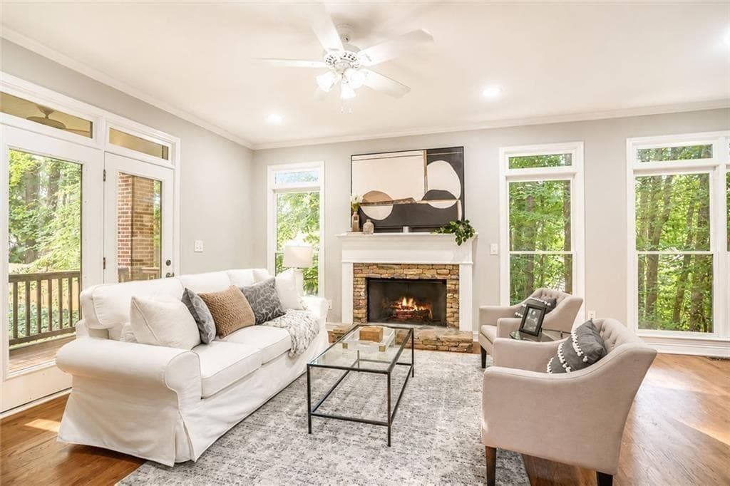 4 bedroom, 4 bathroom, 2,929 sq ft townhouse for sale at 7255 Village Creek Trace, Atlanta, GA 30328 — photo 9