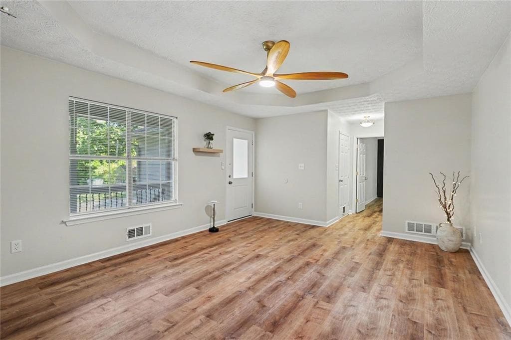 3 bedroom, 2 bathroom, 1,299 sq ft single family residence for sale at 115 Lakeview Drive, Stockbridge, GA 30281 — photo 8