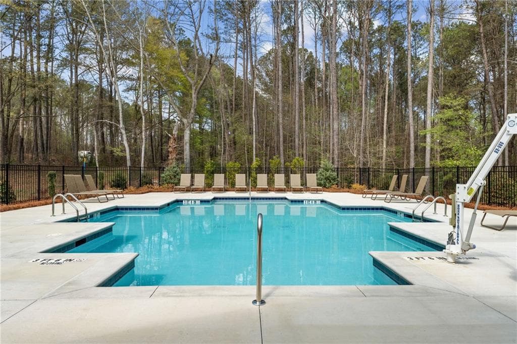 3 bedroom, 3 bathroom, 1,805 sq ft townhouse for sale at 4671 Larkfield Way 18, Powder Springs, GA 30127 — photo 10