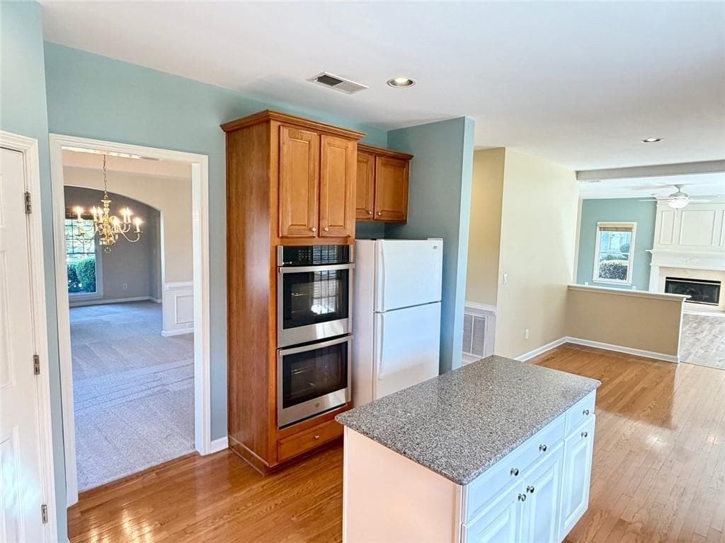 4 bedroom, 4 bathroom, 3,716 sq ft single family residence for sale at 2394 Shoreline Parkway, Villa Rica, GA 30180 — photo 6