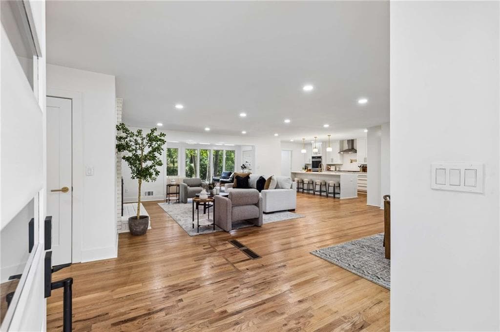 5 bedroom, 5 bathroom, 3,542 sq ft single family residence for sale at 1896 Fisher Trail, Atlanta, GA 30345 — photo 3