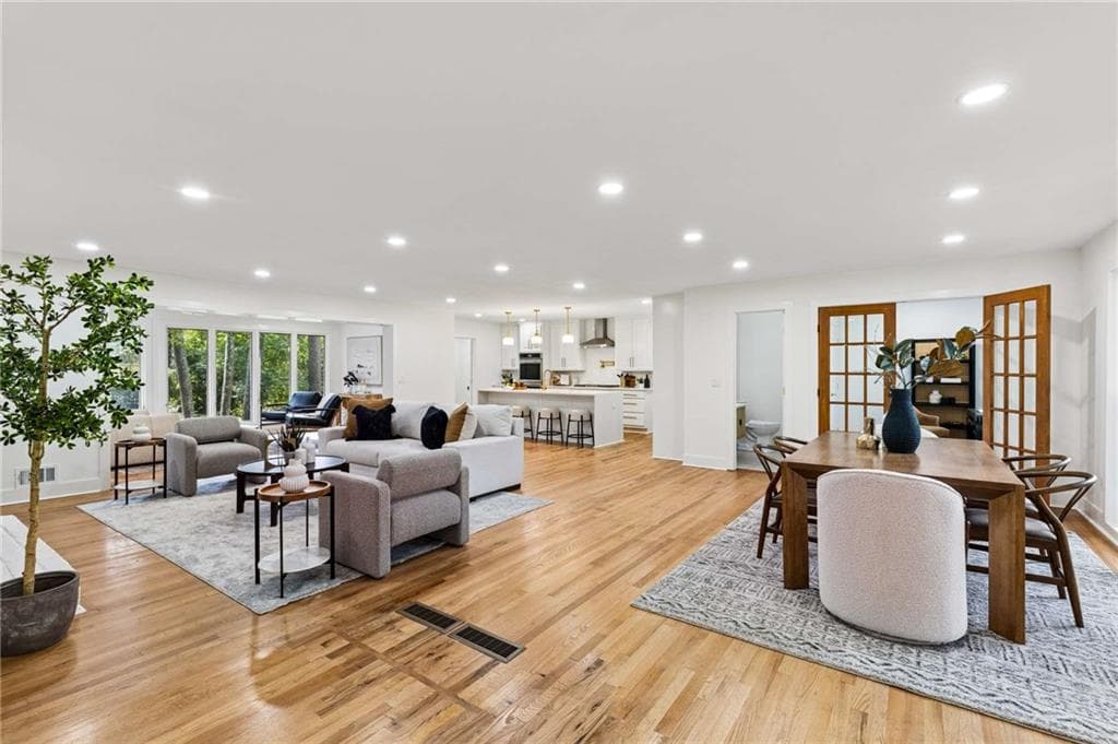 5 bedroom, 5 bathroom, 3,542 sq ft single family residence for sale at 1896 Fisher Trail, Atlanta, GA 30345 — photo 4