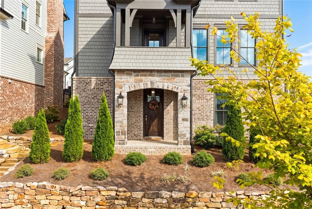 4 bedroom, 4 bathroom, 3,601 sq ft single family residence for sale at 2022 Village Walk, Milton, GA 30004 — photo 3