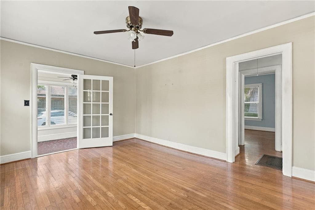 2 bedroom, 1 bathroom, 841 sq ft single family residence for sale at 425 Leonardo Avenue, Atlanta, GA 30307 — photo 5