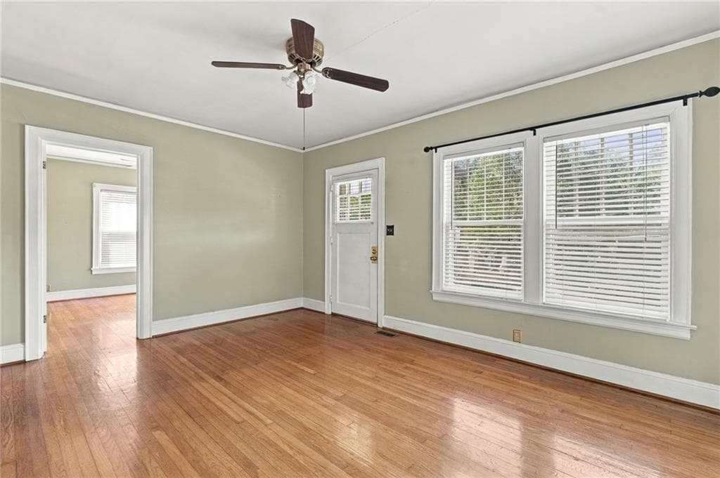 2 bedroom, 1 bathroom, 841 sq ft single family residence for sale at 425 Leonardo Avenue, Atlanta, GA 30307 — photo 6