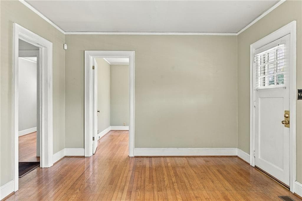 2 bedroom, 1 bathroom, 841 sq ft single family residence for sale at 425 Leonardo Avenue, Atlanta, GA 30307 — photo 10