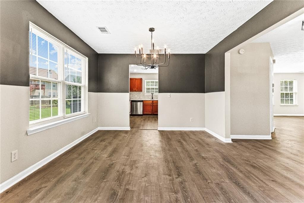 4 bedroom, 3 bathroom, 2,288 sq ft single family residence for sale at 2835 Storybook Court, Grayson, GA 30017 — photo 3