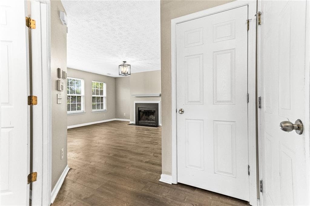 4 bedroom, 3 bathroom, 2,288 sq ft single family residence for sale at 2835 Storybook Court, Grayson, GA 30017 — photo 8
