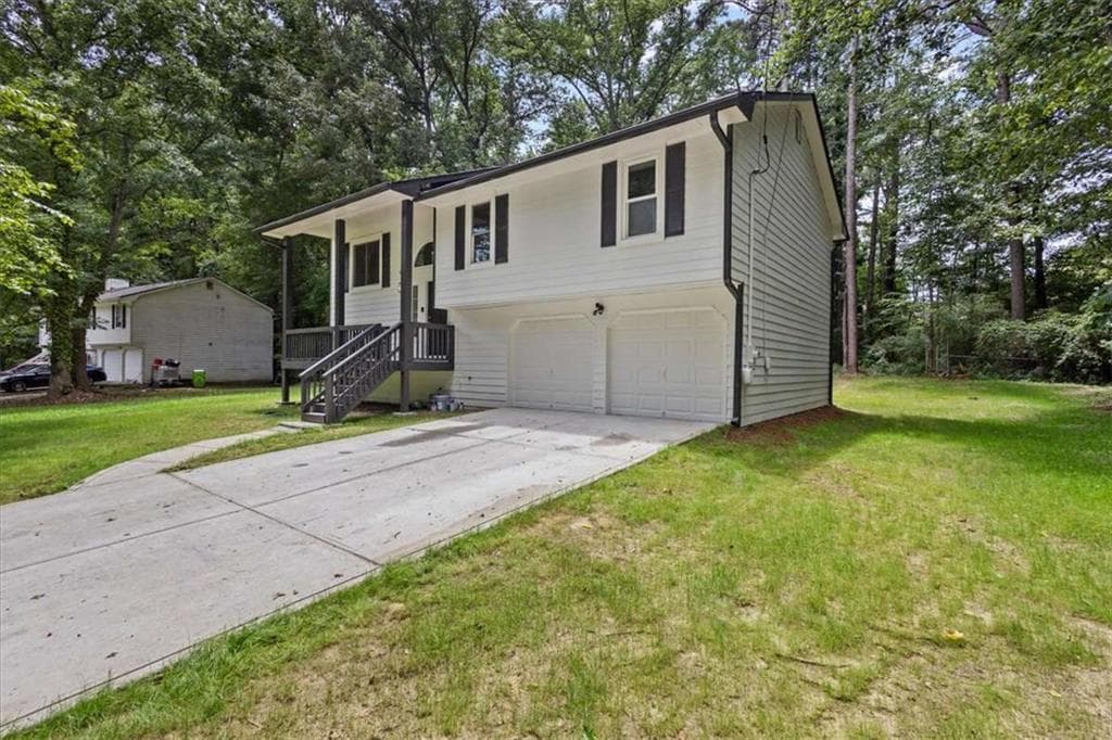 5 bedroom, 3 bathroom, 1,712 sq ft single family residence for sale at 2152 Cedar Creek Lane, Lithia Springs, GA 30122