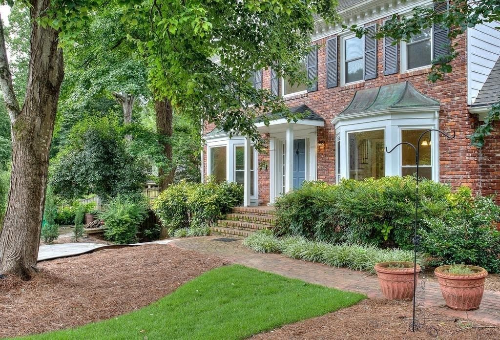 5 bedroom, 6 bathroom, 4,247 sq ft single family residence for rent at 535 Spindlewick Drive, Atlanta, GA 30350 for $3,800 a month — photo 2