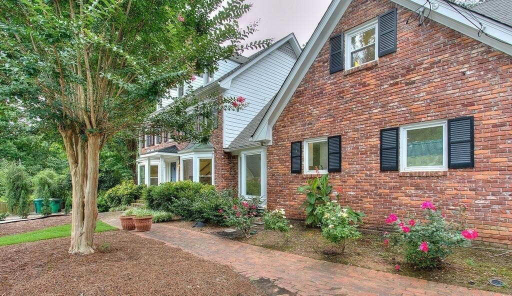 5 bedroom, 6 bathroom, 4,247 sq ft single family residence for rent at 535 Spindlewick Drive, Atlanta, GA 30350 for $3,800 a month — photo 3