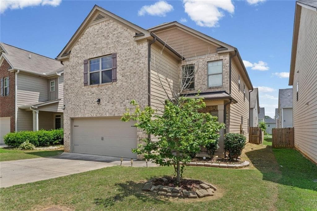 4 bedroom, 3 bathroom, 2,480 sq ft single family residence for sale at 11852 Lovejoy Crossing Boulevard, Hampton, GA 30228 — photo 2