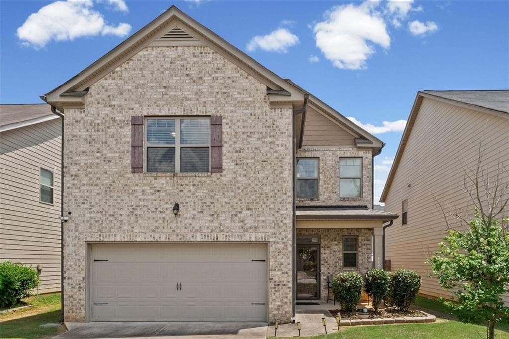 4 bedroom, 3 bathroom, 2,480 sq ft single family residence for sale at 11852 Lovejoy Crossing Boulevard, Hampton, GA 30228 — photo 3