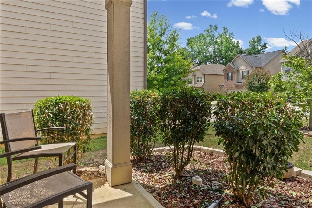 4 bedroom, 3 bathroom, 2,480 sq ft single family residence for sale at 11852 Lovejoy Crossing Boulevard, Hampton, GA 30228 — photo 6