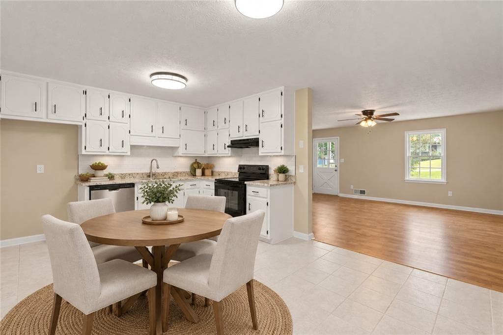 3 bedroom, 2 bathroom, 1,316 sq ft single family residence for sale at 285 Amanda Court, Stockbridge, GA 30281 — photo 5