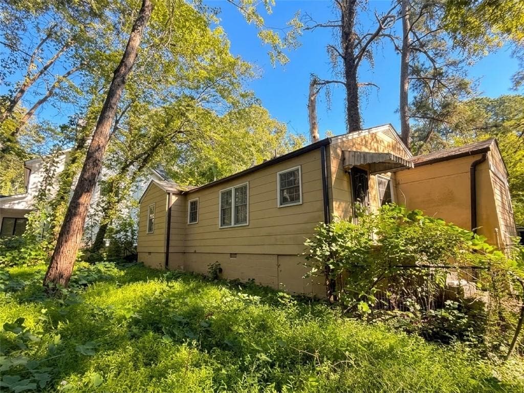 3 bedroom, 2 bathroom, 1,148 sq ft single family residence for sale at 2133 Woodberry Avenue, East Point, GA 30344 — photo 2