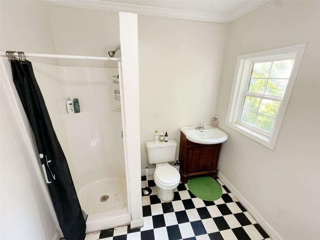 3 bedroom, 2 bathroom, 1,148 sq ft single family residence for sale at 2133 Woodberry Avenue, East Point, GA 30344 — photo 10