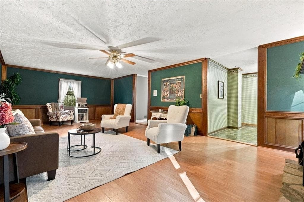 5 bedroom, 3 bathroom, 4,256 sq ft single family residence for sale at 144 Shadow Lake Drive, Lilburn, GA 30047 — photo 6