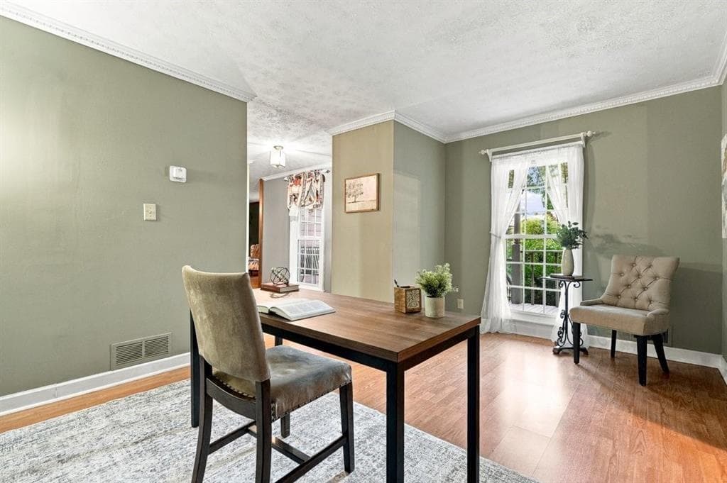 5 bedroom, 3 bathroom, 4,256 sq ft single family residence for sale at 144 Shadow Lake Drive, Lilburn, GA 30047 — photo 10