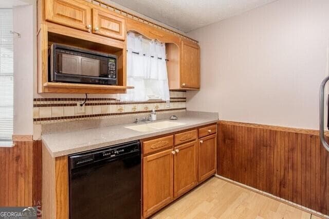 4 bedroom, 2 bathroom, 1,567 sq ft condominium for sale at 602 Pine Tree Trail 602, Atlanta, GA 30349 — photo 9