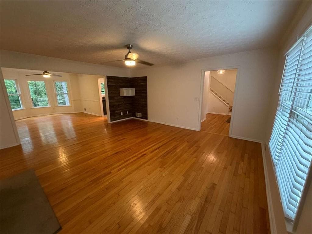 4 bedroom, 3 bathroom, 2,227 sq ft single family residence for rent at 190 Timber Oak Cove, Lawrenceville, GA 30043 for $2,695 a month — photo 4