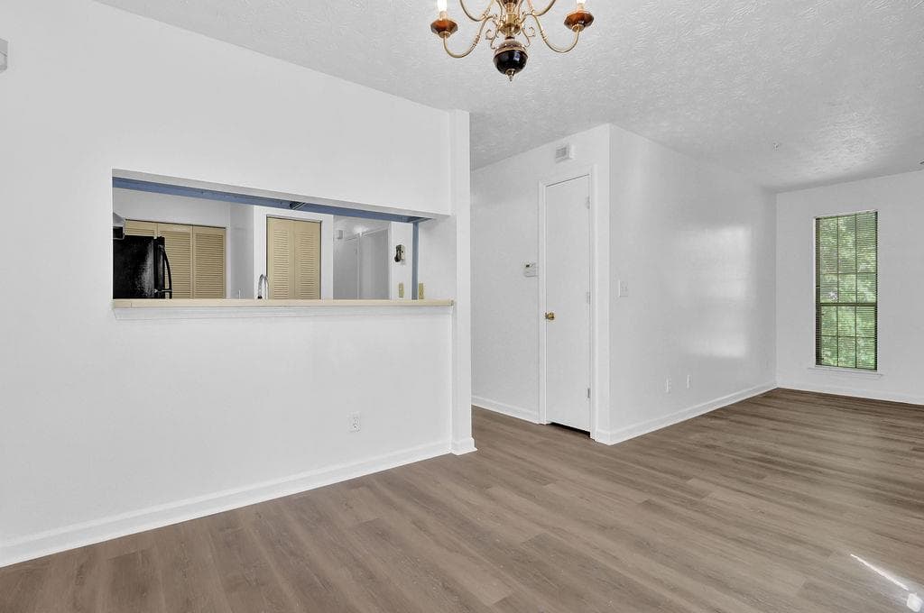 3 bedroom, 2 bathroom, 1,060 sq ft condominium for sale at 765 Windchase Lane, Stone Mountain, GA 30083 — photo 9