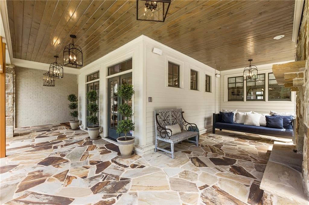5 bedroom, 6 bathroom, 6,081 sq ft single family residence for sale at 2758 Batesville Road, Canton, GA 30115 — photo 8