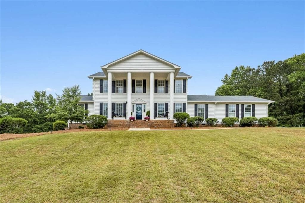4 bedroom, 4 bathroom, 3,173 sq ft single family residence for sale at 32 Quail Run, Hoschton, GA 30548 — photo 3