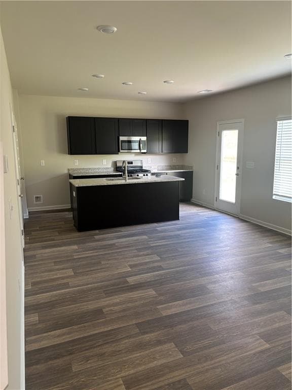 3 bedroom, 3 bathroom, 1,433 sq ft single family residence for rent at 111 Lavender Circle, Calhoun, GA 30701 for $1,900 a month — photo 2