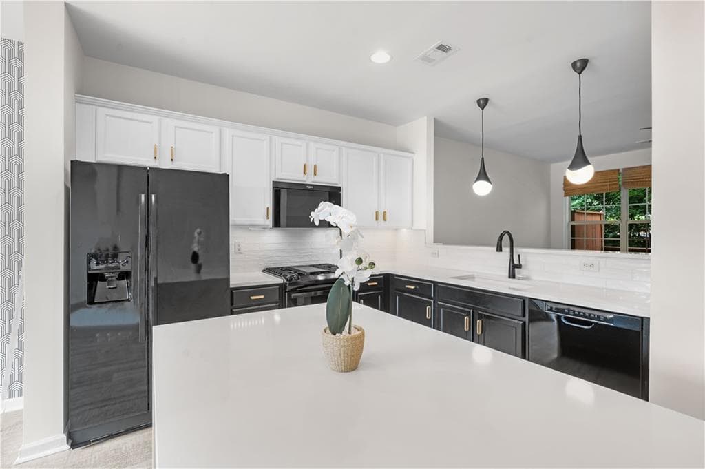 3 bedroom, 4 bathroom, 1,890 sq ft townhouse for sale at 3635 Chattahoochee Summit Drive 14, Atlanta, GA 30339 — photo 5