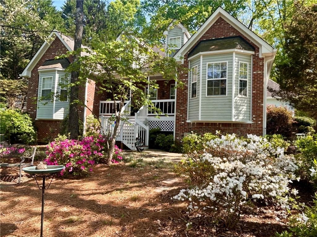 7 bedroom, 4 bathroom, 2,210 sq ft single family residence for sale at 1540 Hunters Hollow, Monroe, GA 30655 — photo 2