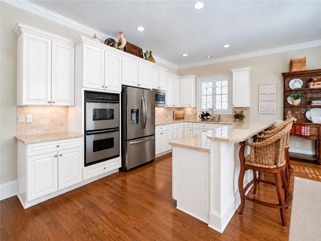 5 bedroom, 5 bathroom, 4,384 sq ft single family residence for sale at 194 Waterfront Park Lane, Dawsonville, GA 30534 — photo 9