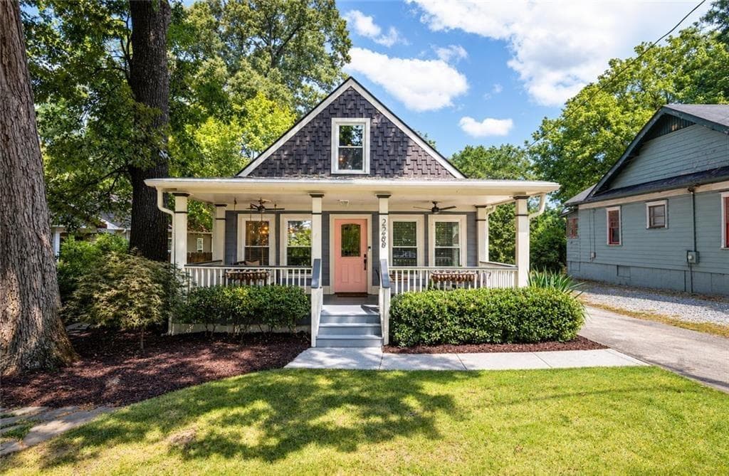 3 bedroom, 3 bathroom, 1,860 sq ft single family residence for sale at 2266 Memorial Drive, Atlanta, GA 30317