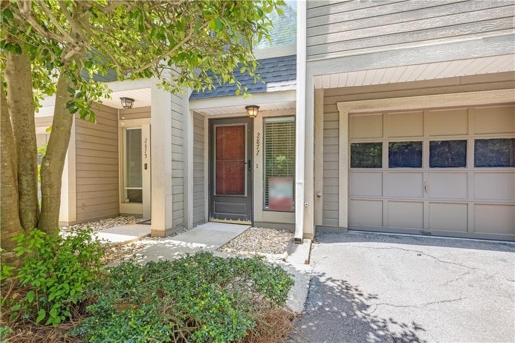 2 bedroom, 3 bathroom, 1,293 sq ft home for sale at 2877 Torreya Way, Marietta, GA