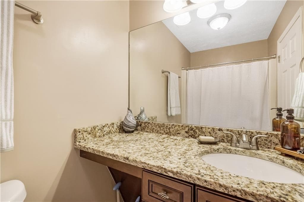 2 bedroom, 3 bathroom, 1,293 sq ft condominium for sale at 2877 Torreya Way, Marietta, GA 30067 — photo 10