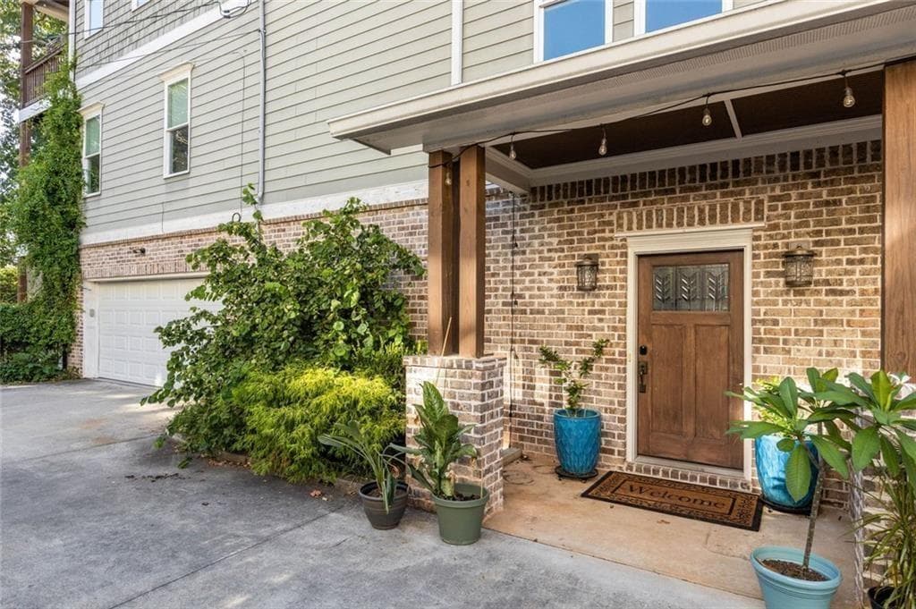 4 bedroom, 4 bathroom, 2,800 sq ft single family residence for rent at 1350 La France Street A, Atlanta, GA 30307 for $4,500 a month — photo 3