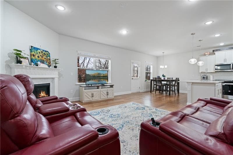4 bedroom, 3 bathroom, 2,342 sq ft single family residence for sale at 5915 Pinnacle View Road, Cumming, GA 30040 — photo 7