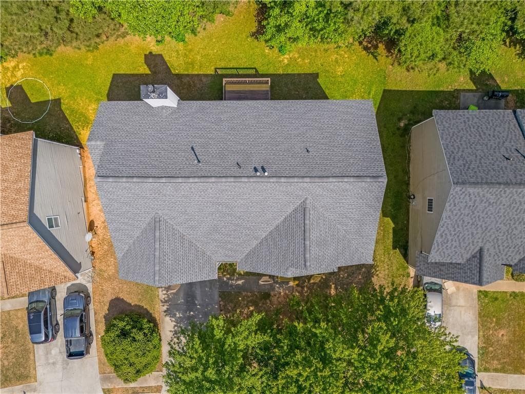 5 bedroom, 3 bathroom, 3,434 sq ft single family residence for sale at 3275 Hunting Creek Pass, Douglasville, GA 30135 — photo 2