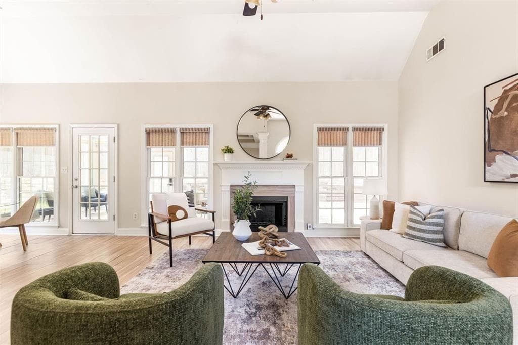 3 bedroom, 2 bathroom, 1,892 sq ft single family residence under contract at 3030 Northcliff Drive, Suwanee, GA 30024 — photo 2