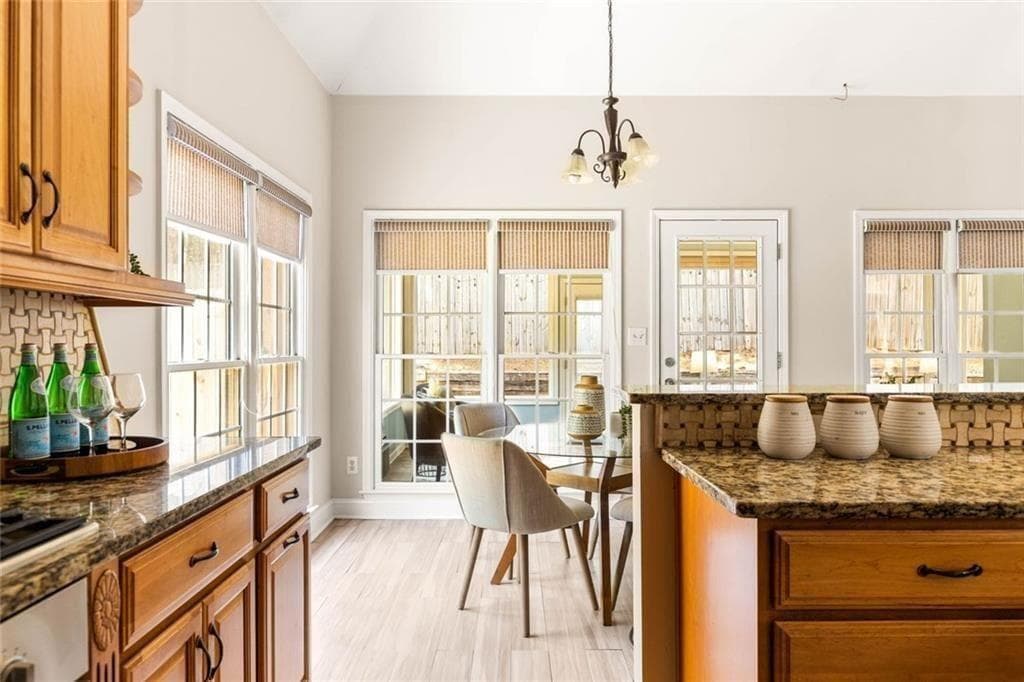 3 bedroom, 2 bathroom, 1,892 sq ft single family residence under contract at 3030 Northcliff Drive, Suwanee, GA 30024 — photo 9