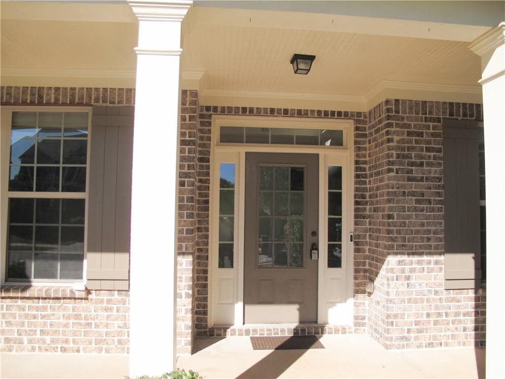 5 bedroom, 4 bathroom, 3,564 sq ft single family residence for sale at 3231 Lake Mcginnis Drive, Suwanee, GA 30024 — photo 4