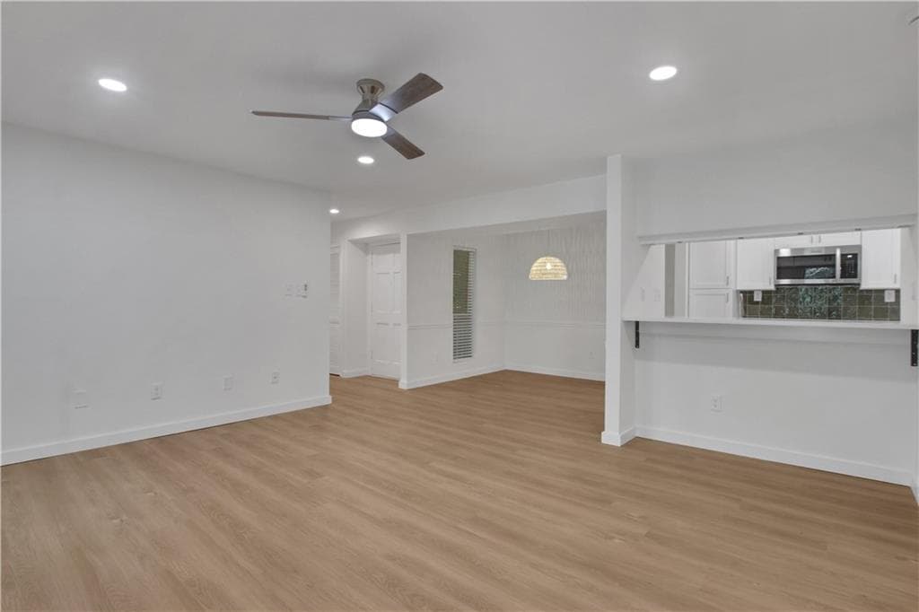 2 bedroom, 2 bathroom, 1,178 sq ft condominium for sale at 122 Tuxworth Circle, Decatur, GA 30033 — photo 8