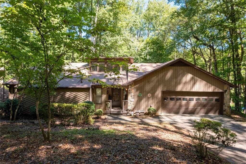 4 bedroom, 3 bathroom, 3,094 sq ft single family residence for sale at 1455 Sumter Drive, Marietta, GA 30064